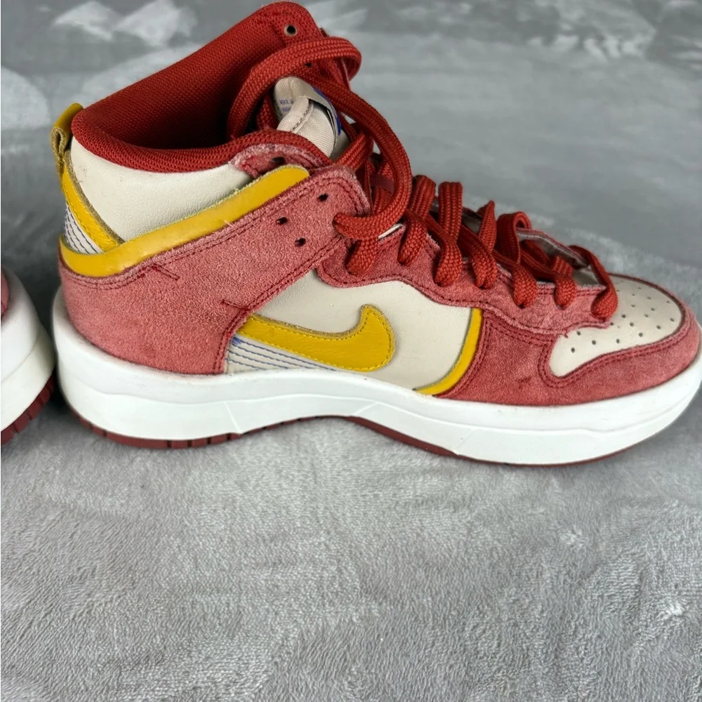 Nike Dunk High LX DH3718-600 Multicolor Suede Leather Women’s Size 6.5 EU‎ 37.5